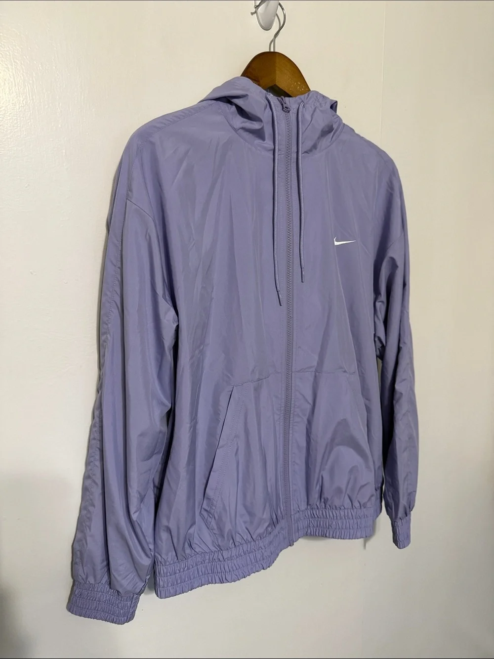 NWT Nike Women Loose UV Hooded Jacket Pockets Lilac Purple L Lightweight Summer